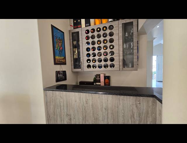4 BEDROOM FREEHOLD FOR SALE IN SOUTH CREST